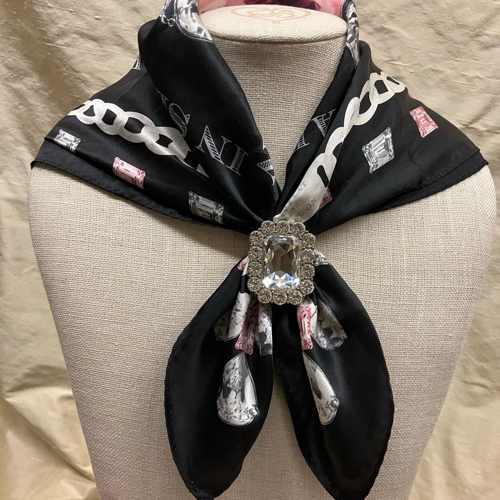 My Flat in London Black/Pink Trust Fund Scarf with Jeweled Slide - Picture 5 of 6
